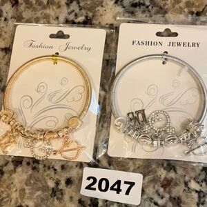 2047 Gold or Silver Tone Micky Adult Size Stretchy Charm Bracelet
